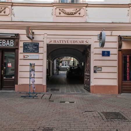 Anavrin apartman- csendes lakás a belváros közepén Apartamento Pécs Exterior foto
