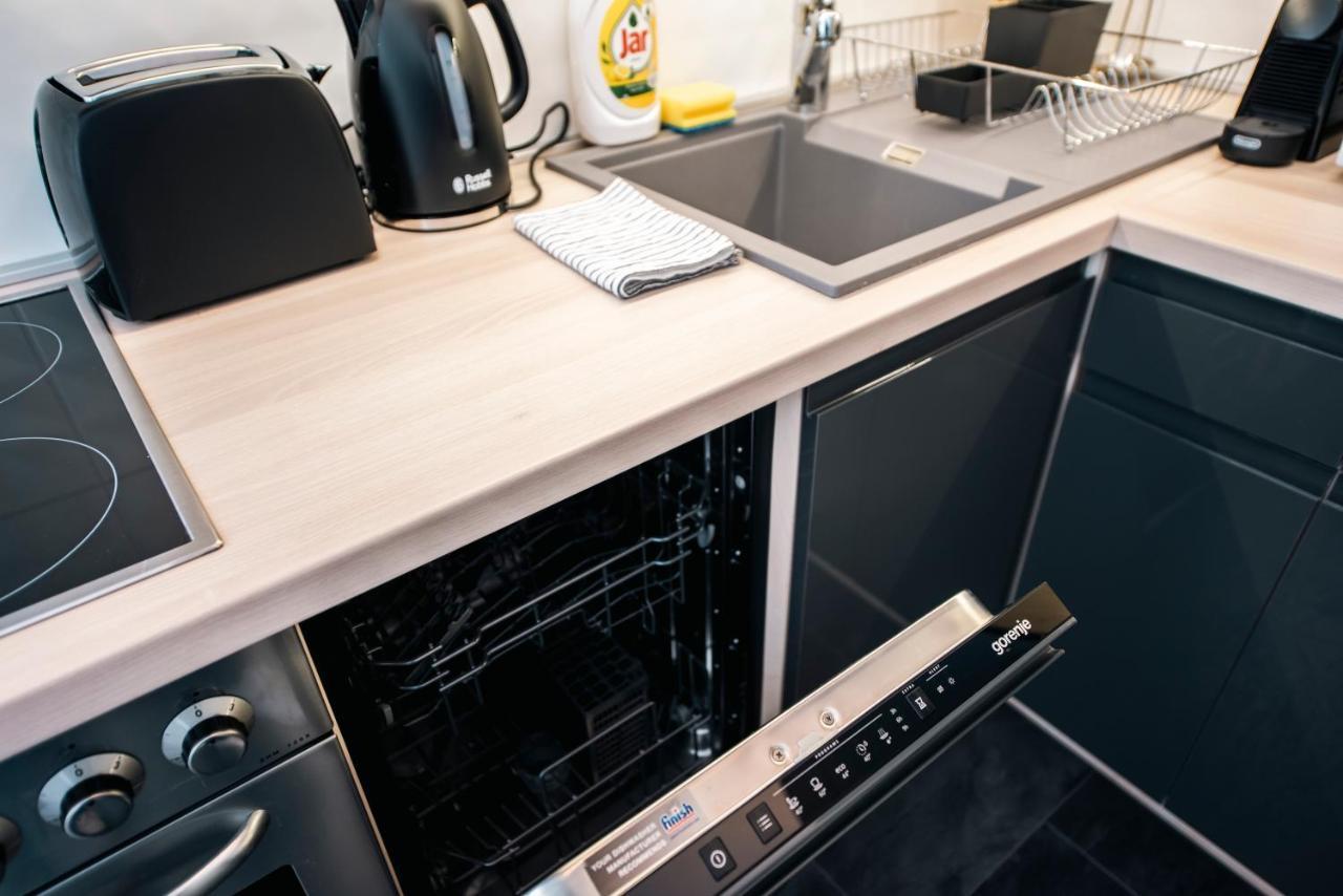 Anavrin apartman- csendes lakás a belváros közepén Apartamento Pécs Exterior foto